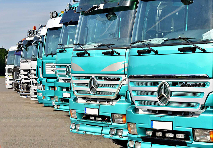 Alignement de poids lourds allemand bleu et blanc