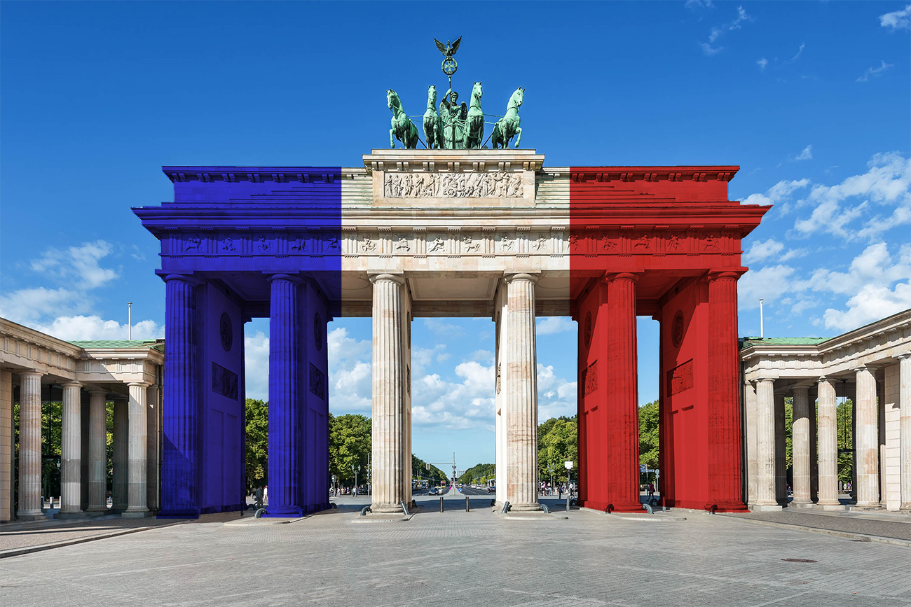 La porte de Brandebourg en Allemagne avec un drapeau français symbole des filiales